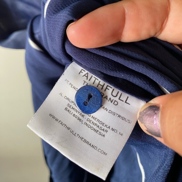 Faithfull The Brand Navy Blue Pinstripe Button Side Midi Dress Size 6 Sleeveless - Picture 7 of 8